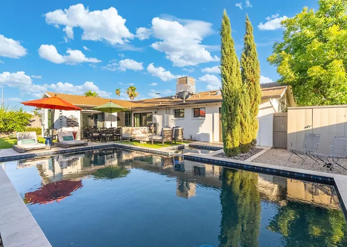New Desert Bloom With Pool & Game Scottsdale